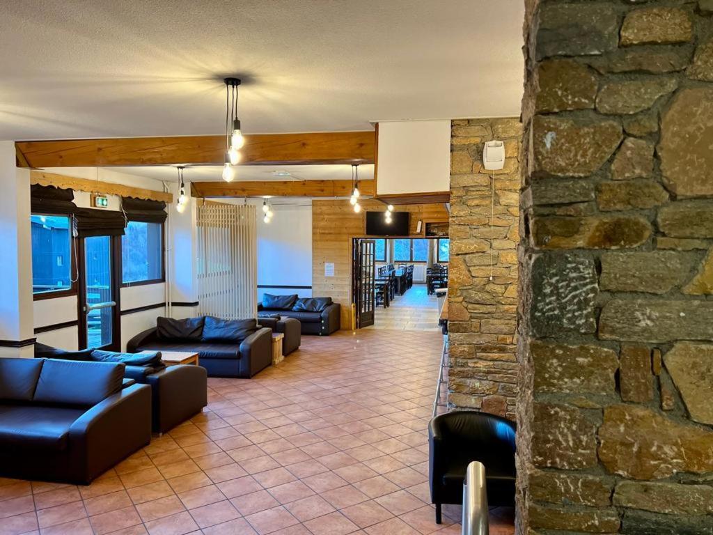 סן-מרטין-דה-בלוויל Hotel Le Piolet מראה חיצוני תמונה